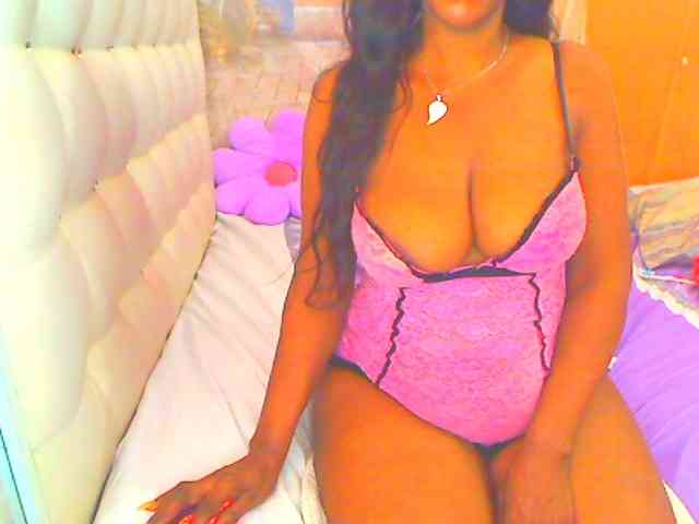 HOTLILLIE webcam