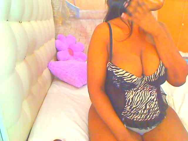 HOTLILLIE webcam