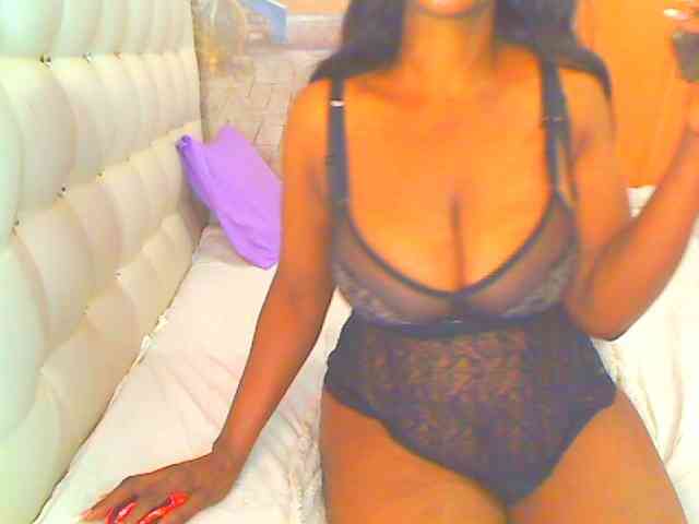 HOTLILLIE webcam