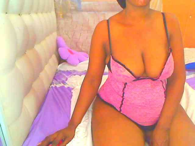 HOTLILLIE webcam