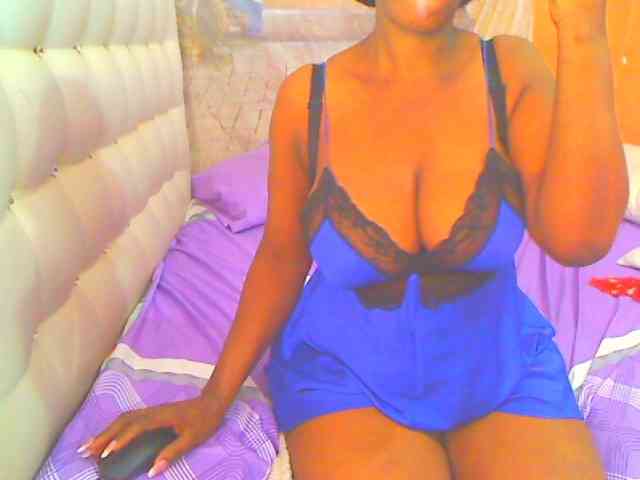 HOTLILLIE webcam