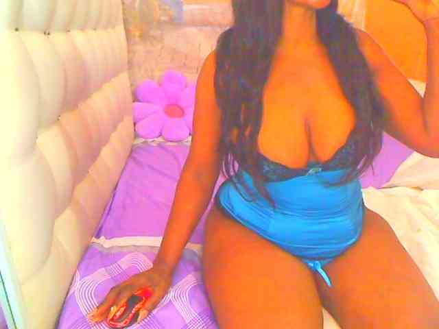 HOTLILLIE webcam