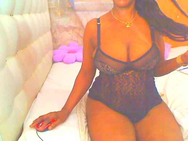 Modella: HOTLILLIE