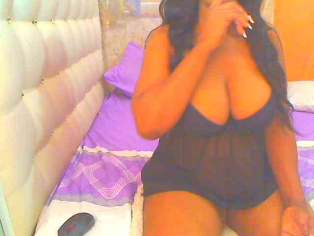 HOTLILLIE webcam