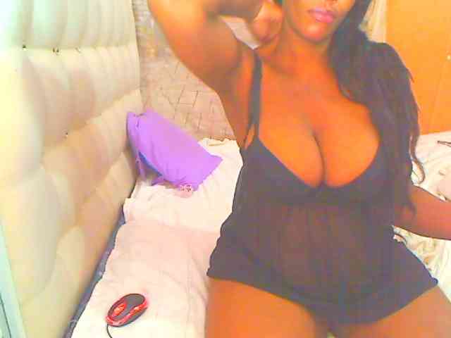 HOTLILLIE webcam