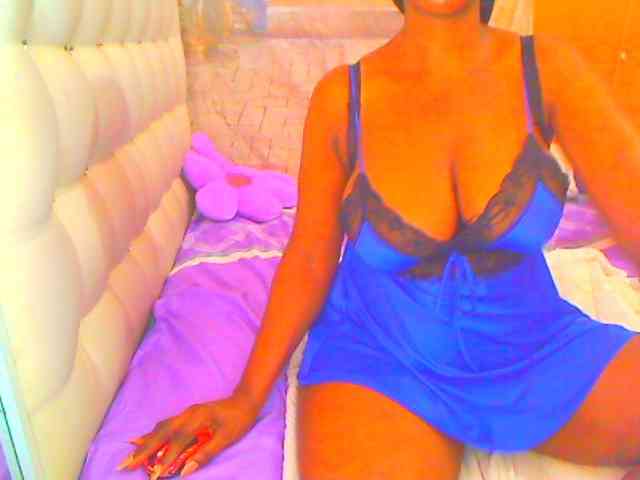 HOTLILLIE webcam
