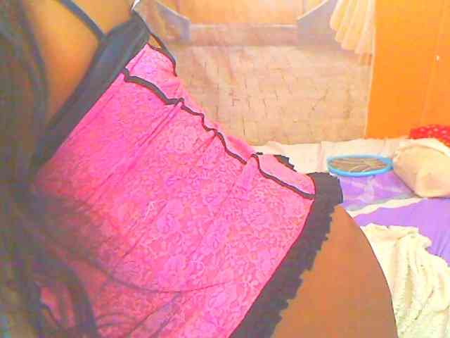 HOTLILLIE webcam