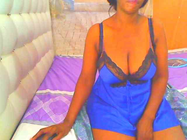 HOTLILLIE webcam