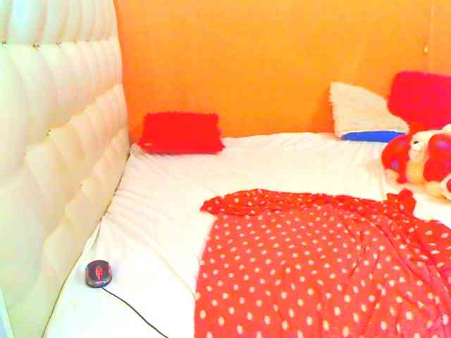 HOTLILLIE webcam