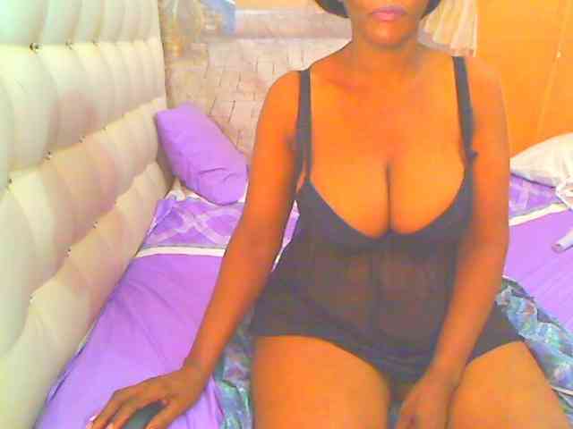 HOTLILLIE webcam
