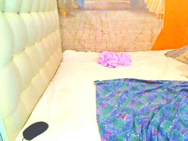 HOTLILLIE webcam