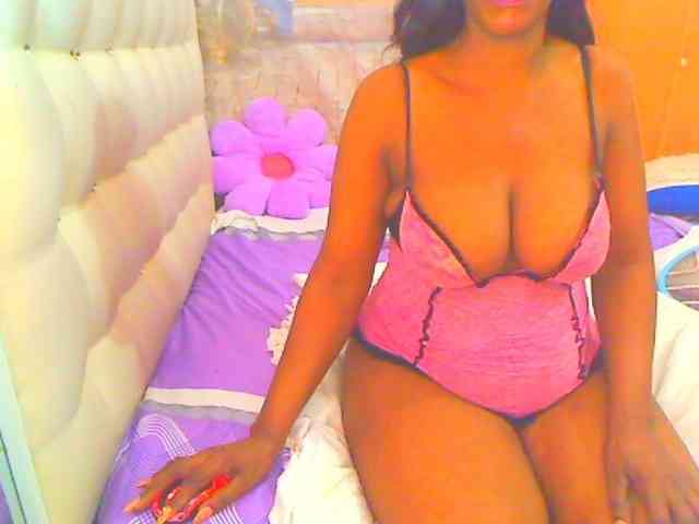 HOTLILLIE webcam