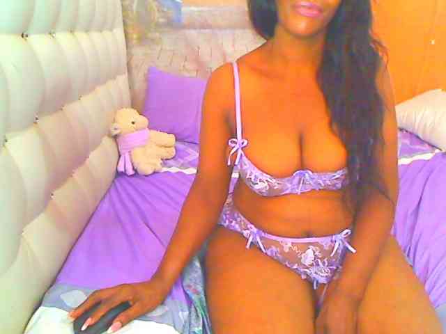 HOTLILLIE webcam