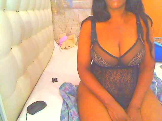 HOTLILLIE webcam