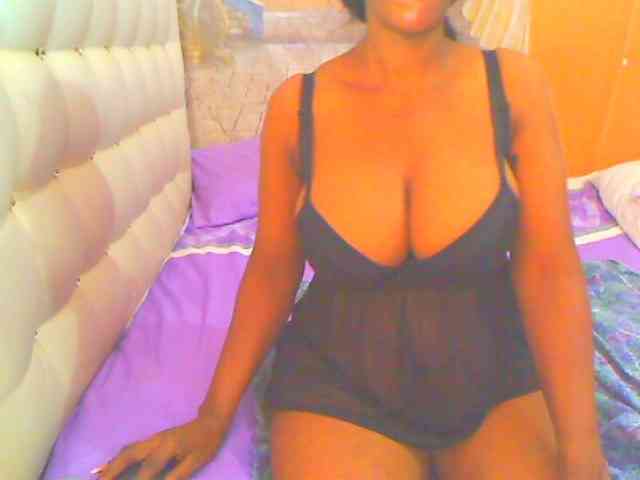 HOTLILLIE webcam