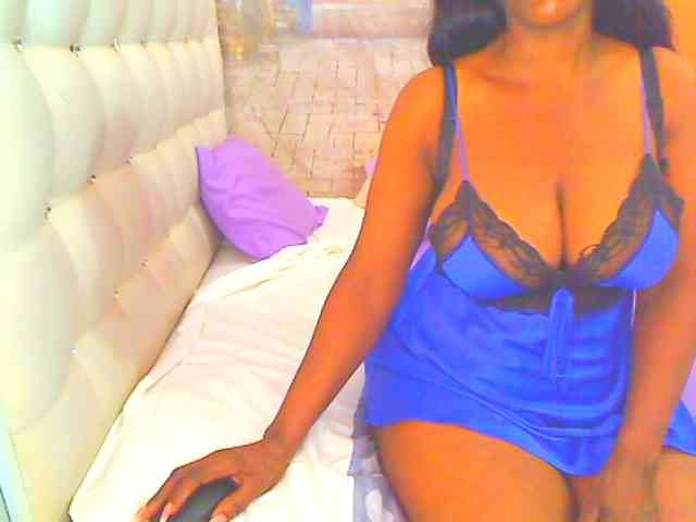 HOTLILLIE webcam