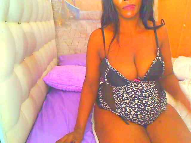 HOTLILLIE webcam
