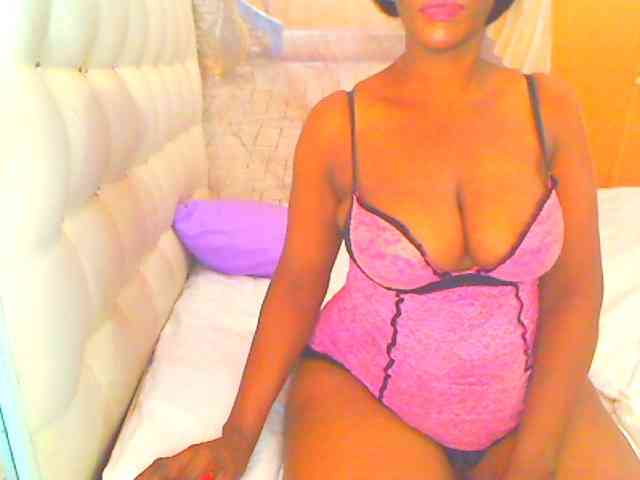 HOTLILLIE webcam
