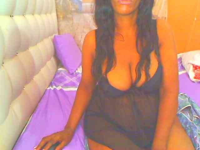 HOTLILLIE webcam