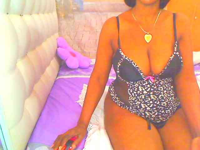 HOTLILLIE webcam
