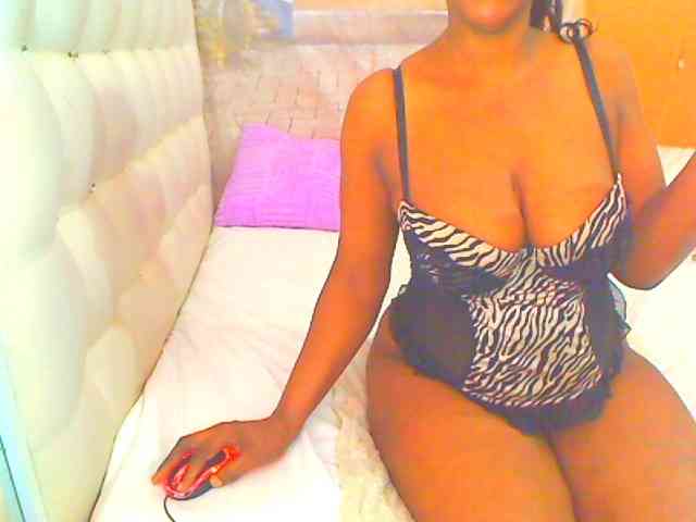 HOTLILLIE webcam