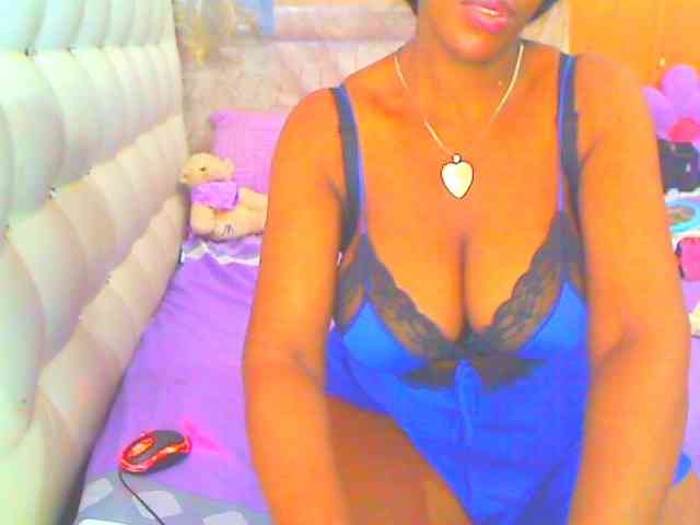 HOTLILLIE webcam