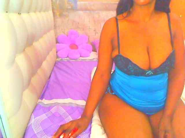 HOTLILLIE webcam