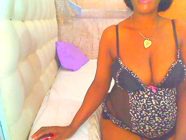 HOTLILLIE webcam
