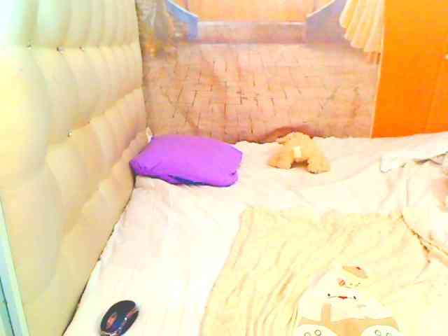 HOTLILLIE webcam