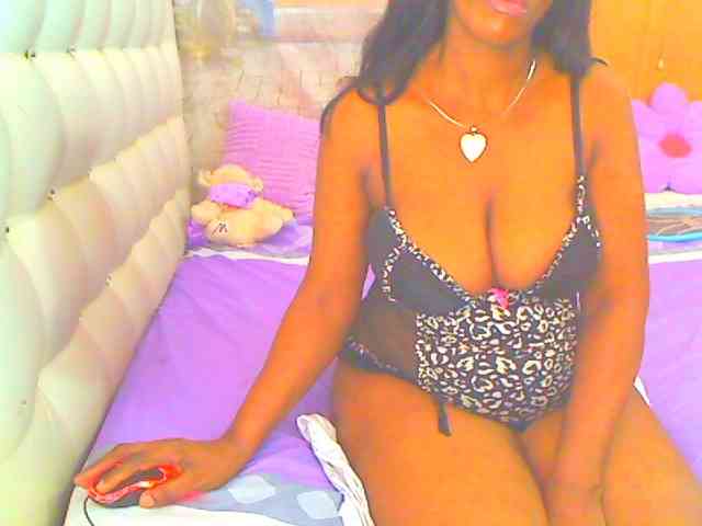 HOTLILLIE webcam
