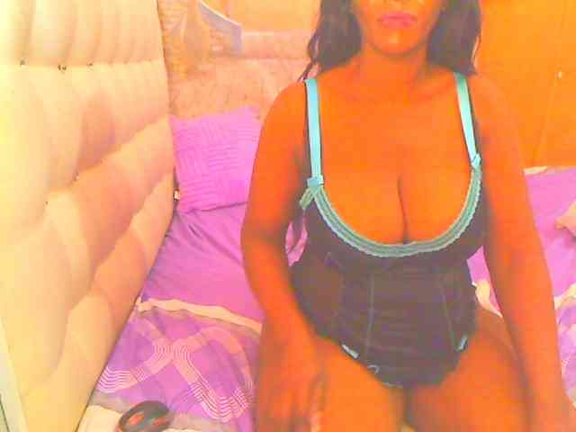 HOTLILLIE webcam
