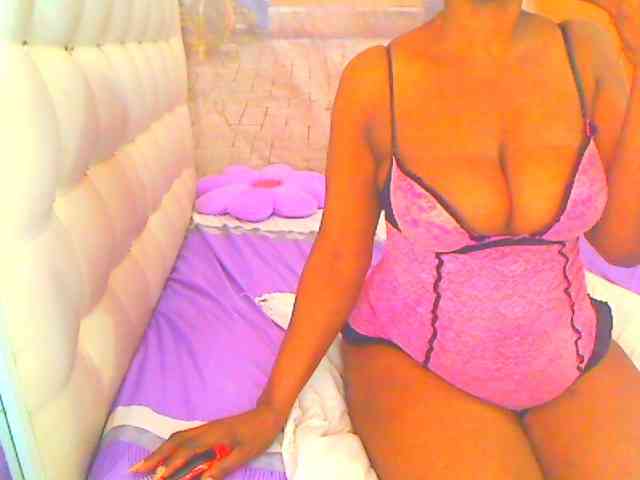 HOTLILLIE webcam