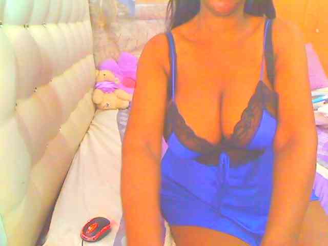 HOTLILLIE webcam
