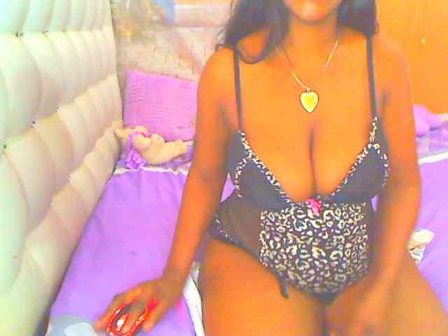 HOTLILLIE webcam