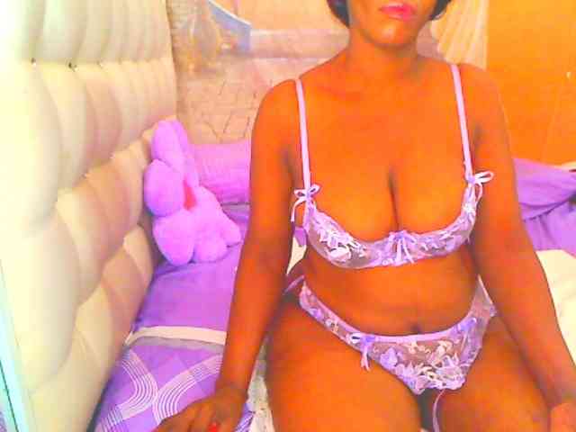 HOTLILLIE webcam