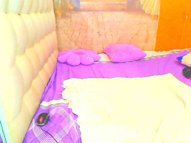 HOTLILLIE webcam