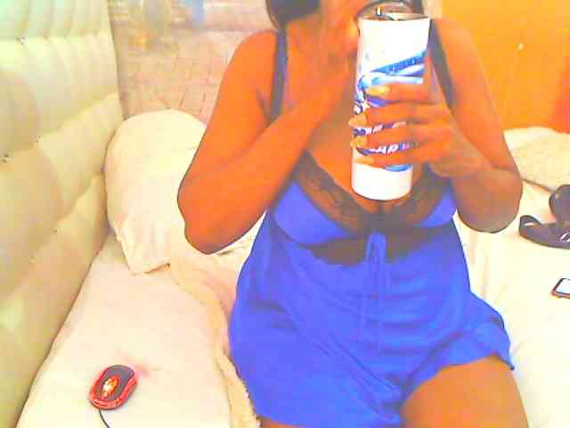 HOTLILLIE webcam