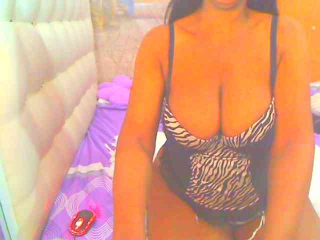 HOTLILLIE webcam