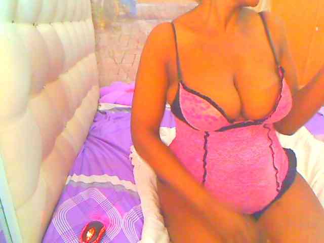 HOTLILLIE webcam