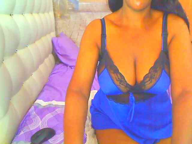 HOTLILLIE webcam
