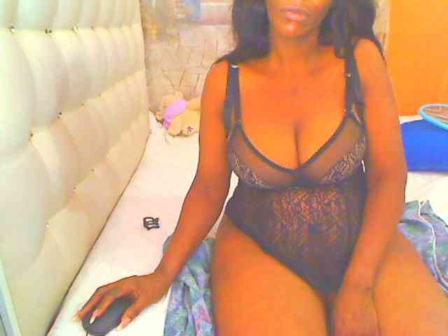 HOTLILLIE webcam