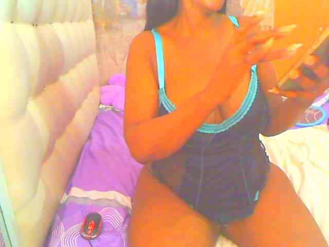 HOTLILLIE webcam