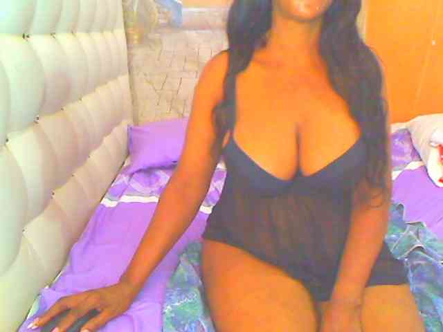 HOTLILLIE webcam