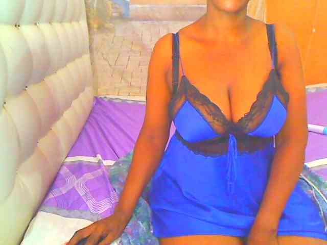 HOTLILLIE webcam