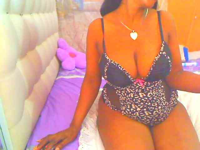 HOTLILLIE webcam