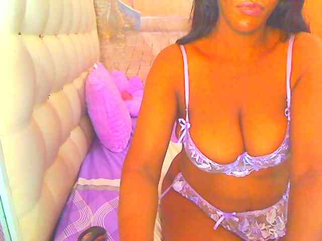 HOTLILLIE webcam