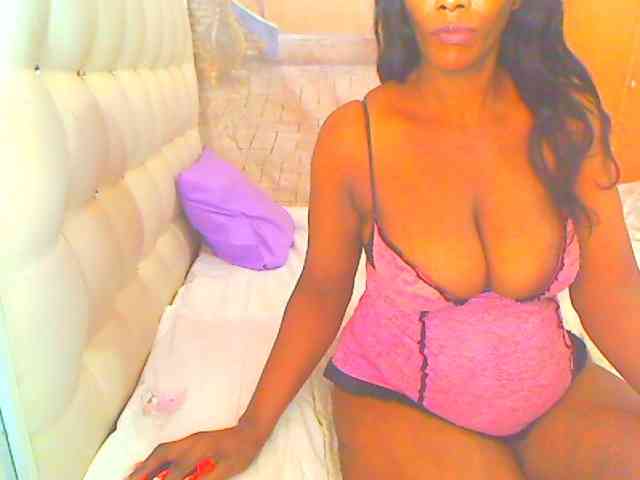 HOTLILLIE webcam