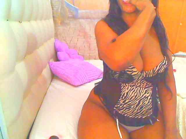 HOTLILLIE webcam