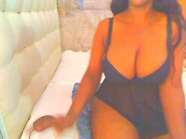 HOTLILLIE webcam