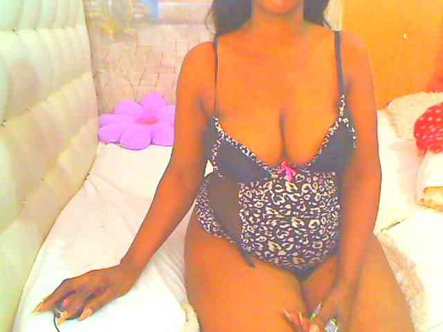 HOTLILLIE webcam
